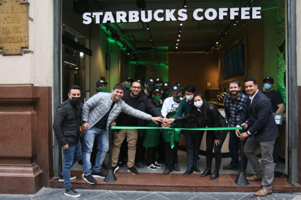 Marcelo Freitas na inauguração da Starbucks, na Galeria Chaves, em Porto Alegre